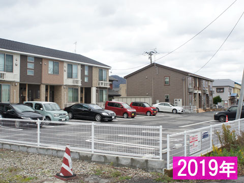 村上城・耕林寺門跡の土塁、2019年